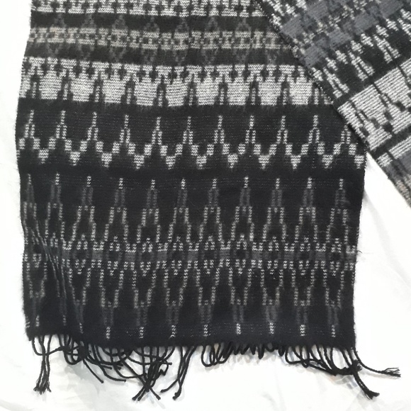 HUGE Black Grey Wide Winter Scarf 76x19" - Picture 4 of 6